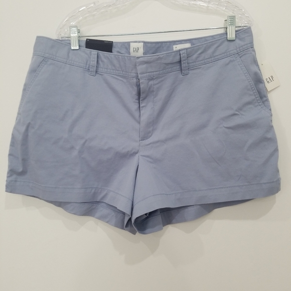 GAP Pants - GAP women's embroidered city Shorts size 16